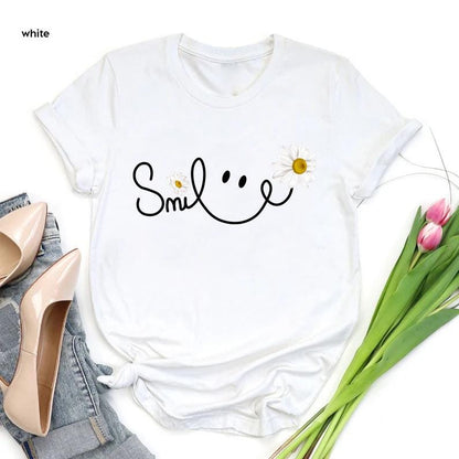 Daisy Smile Face Shirt,Daisy Flower Smile Tshirt, Summer Women Gift Tee,Daisy Women's T shirt, Floral Gift For Women,Mom Trendy Flower Shirt
