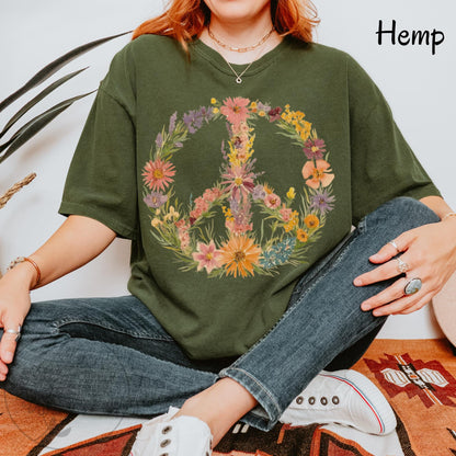 Wildflower Peace Sign T-Shirt, Boho Floral Graphic Tee, Comfort Colors