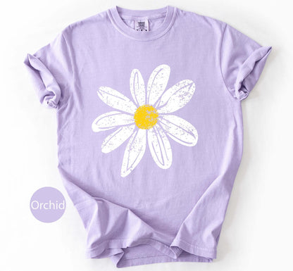 Daisy Shirt gift for Women Retro Floral Graphic Tee, Flower Print Comfort Colors T-Shirt