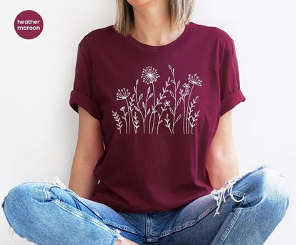 Minimalist T-Shirts, Gifts for Women, Flowers Crewneck Sweatshirt, Aesthetic Tees, Floral Shirts for Women, Wild Flowers Graphic Tees